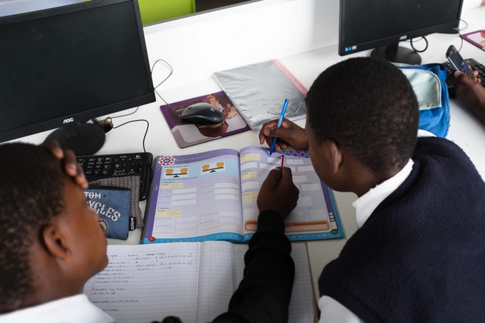 Students learning at Velokhaya.