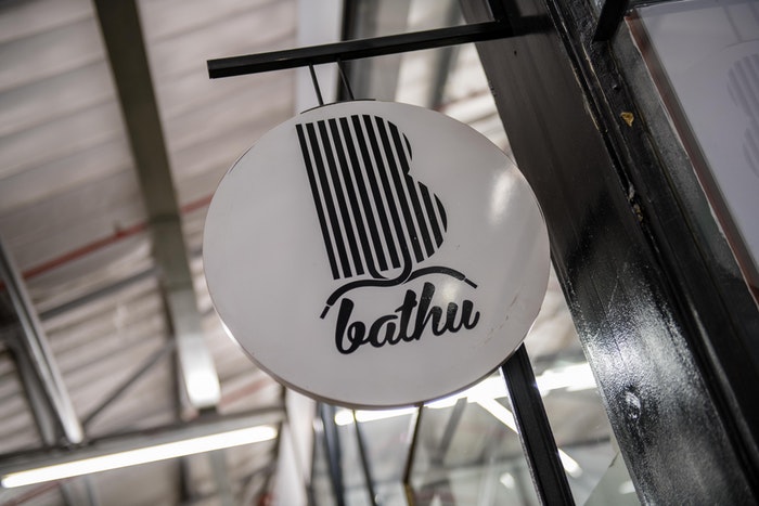 Bathu Shoes signage.